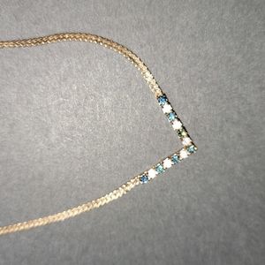 Avon Vintage Green & Clear Rhinestones V Necklace